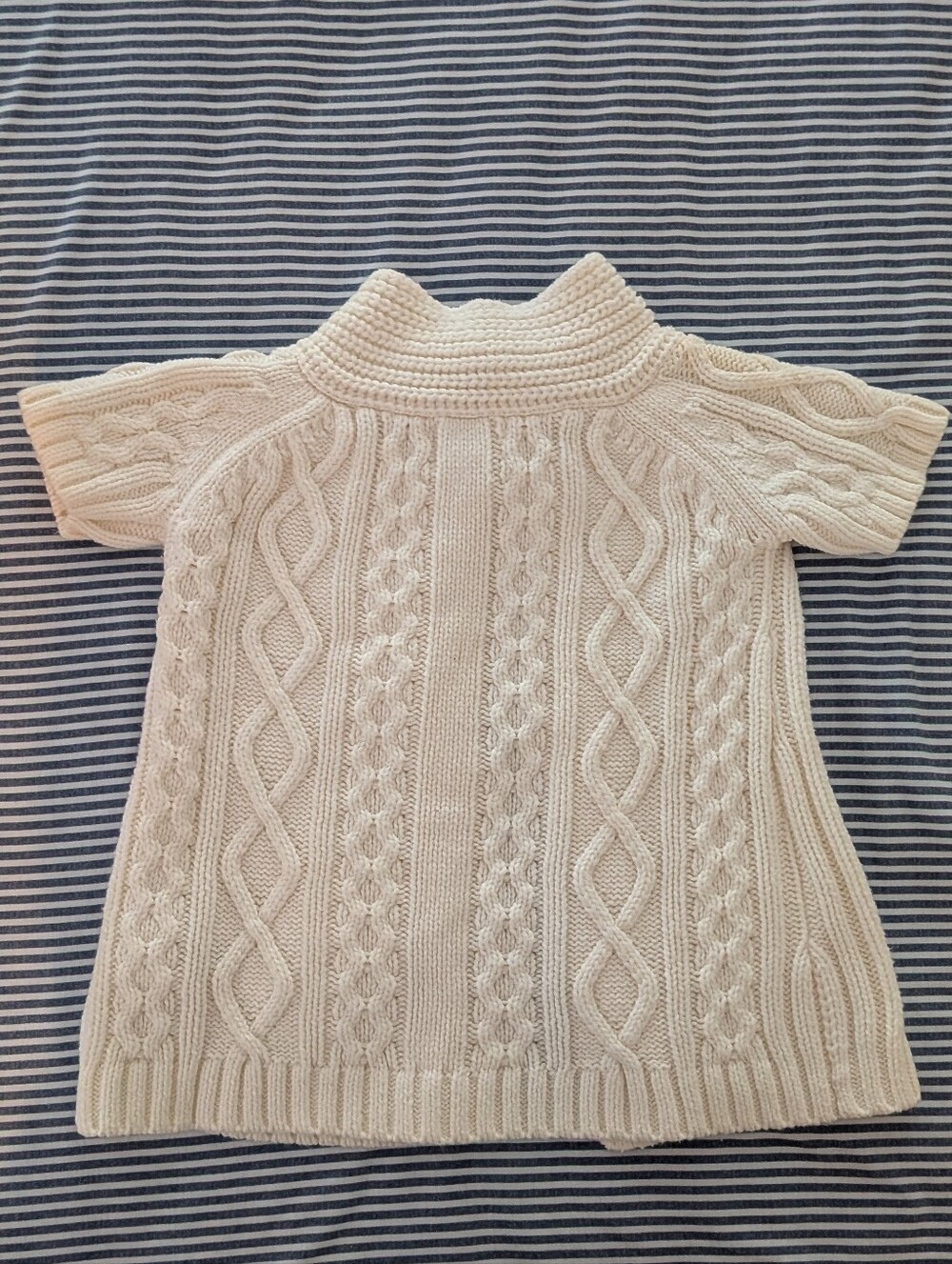Baby Cream Cable-Knit Short-Sleeve Cardigan Sweater - Picture 2 of 3